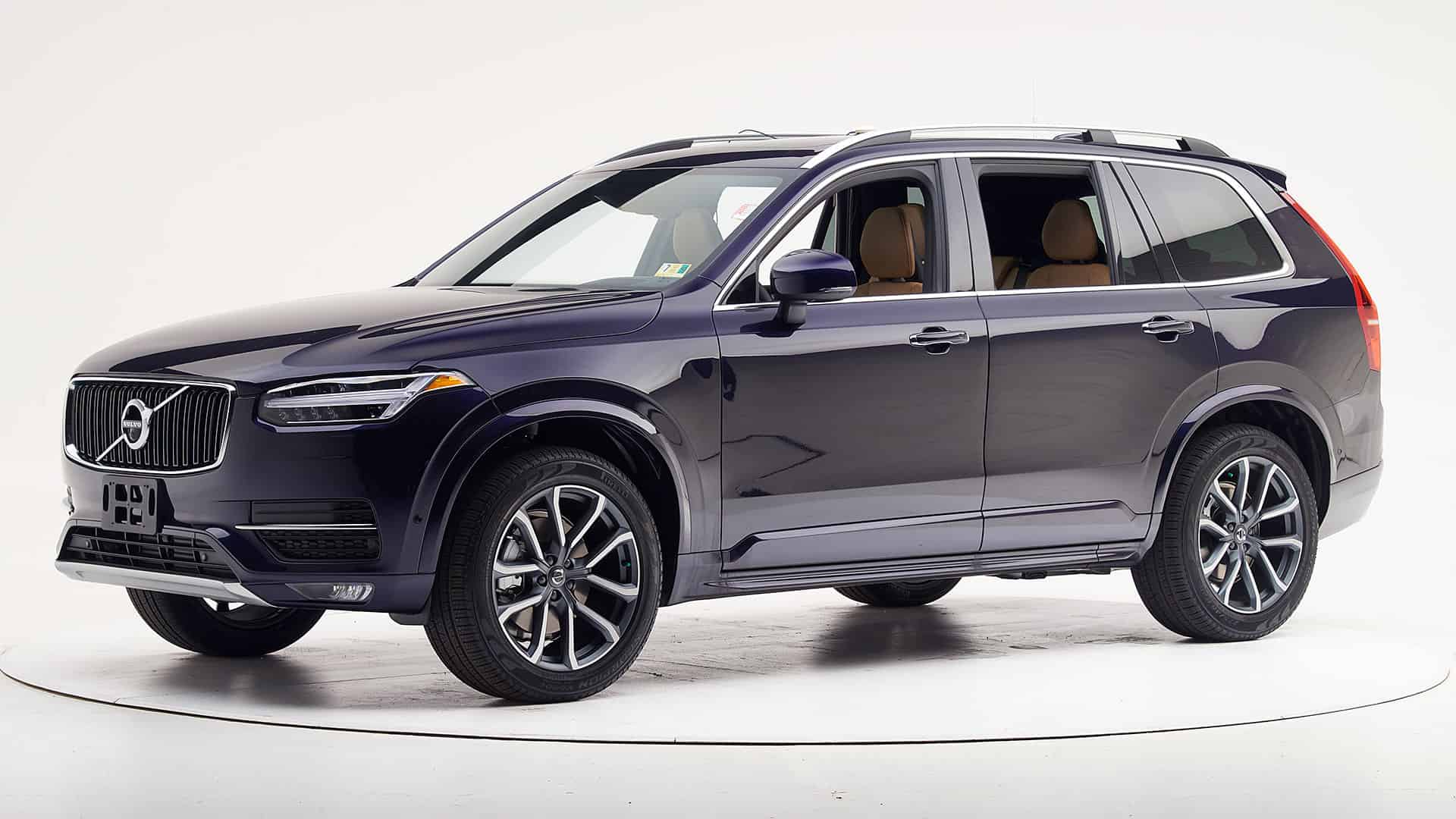 Volvo xc90 2019 фото